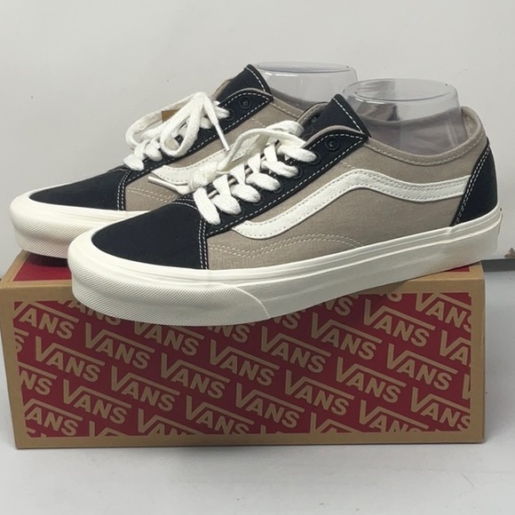Vans Other - NWT Van’s off the wall old school tape shoes, size 8.5